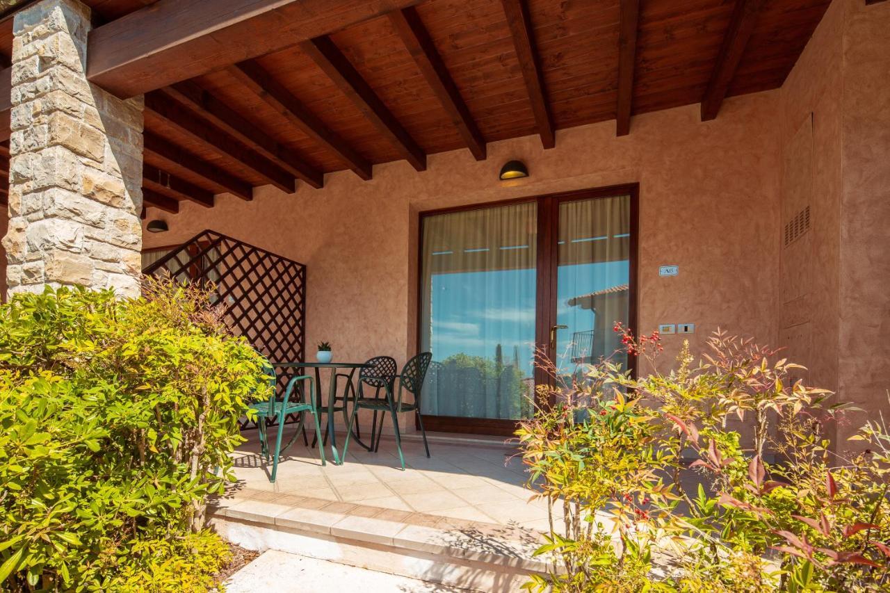 Domina Borgo Degli Ulivi - Garda Lake Gardone Riviera Extérieur photo