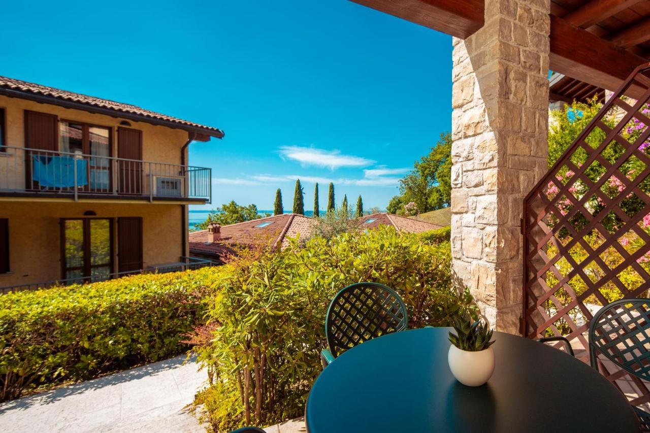 Domina Borgo Degli Ulivi - Garda Lake Gardone Riviera Extérieur photo