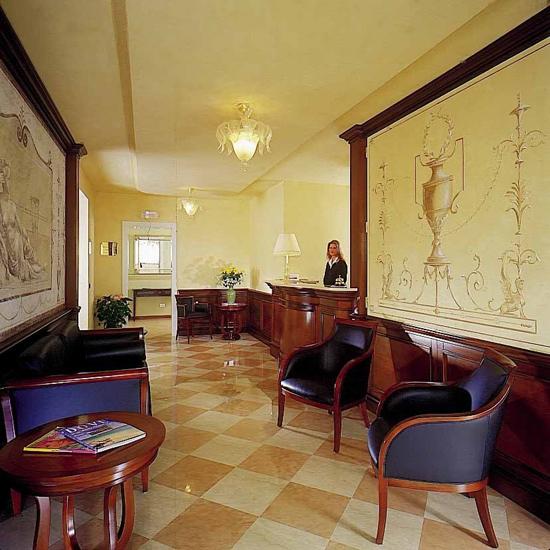 Domina Borgo Degli Ulivi - Garda Lake Gardone Riviera Extérieur photo