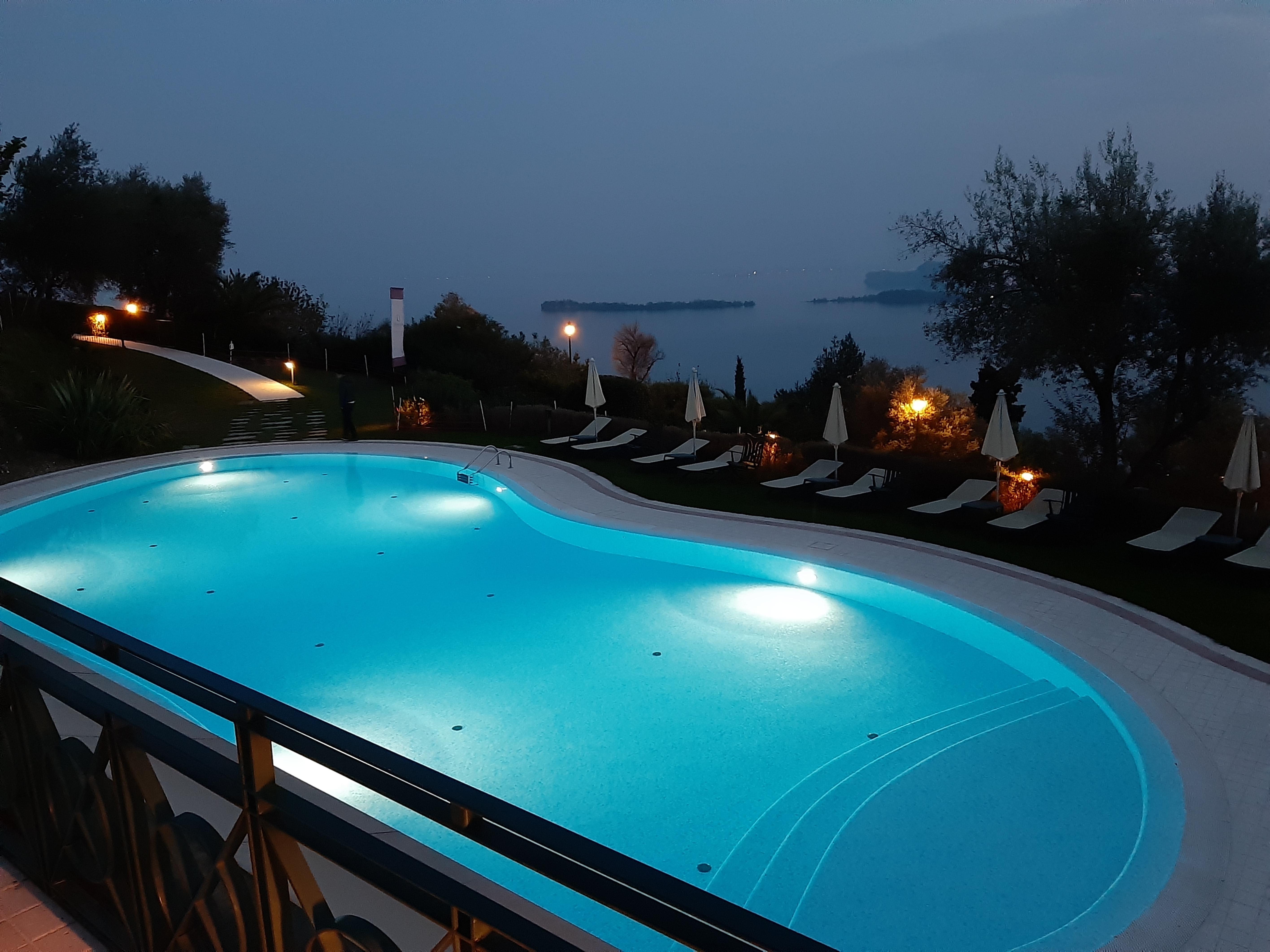 Domina Borgo Degli Ulivi - Garda Lake Gardone Riviera Extérieur photo